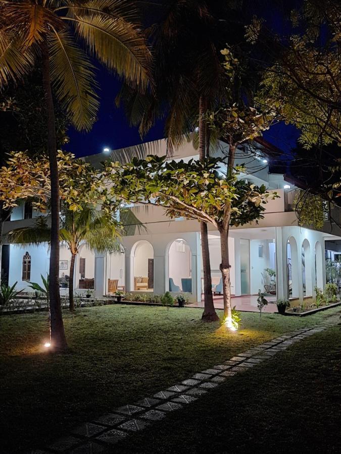 Blue Sand Beach Resort تريكونامالاي المظهر الخارجي الصورة