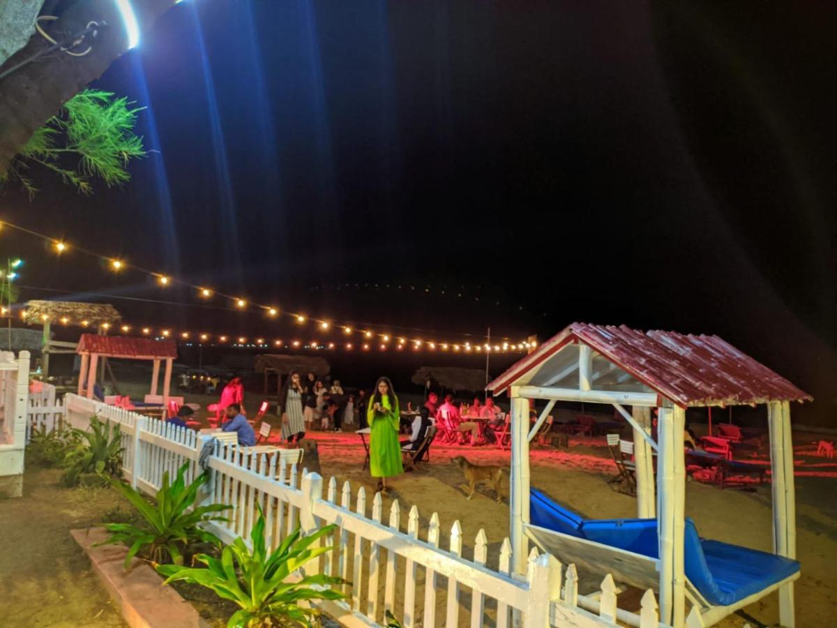 Blue Sand Beach Resort تريكونامالاي المظهر الخارجي الصورة
