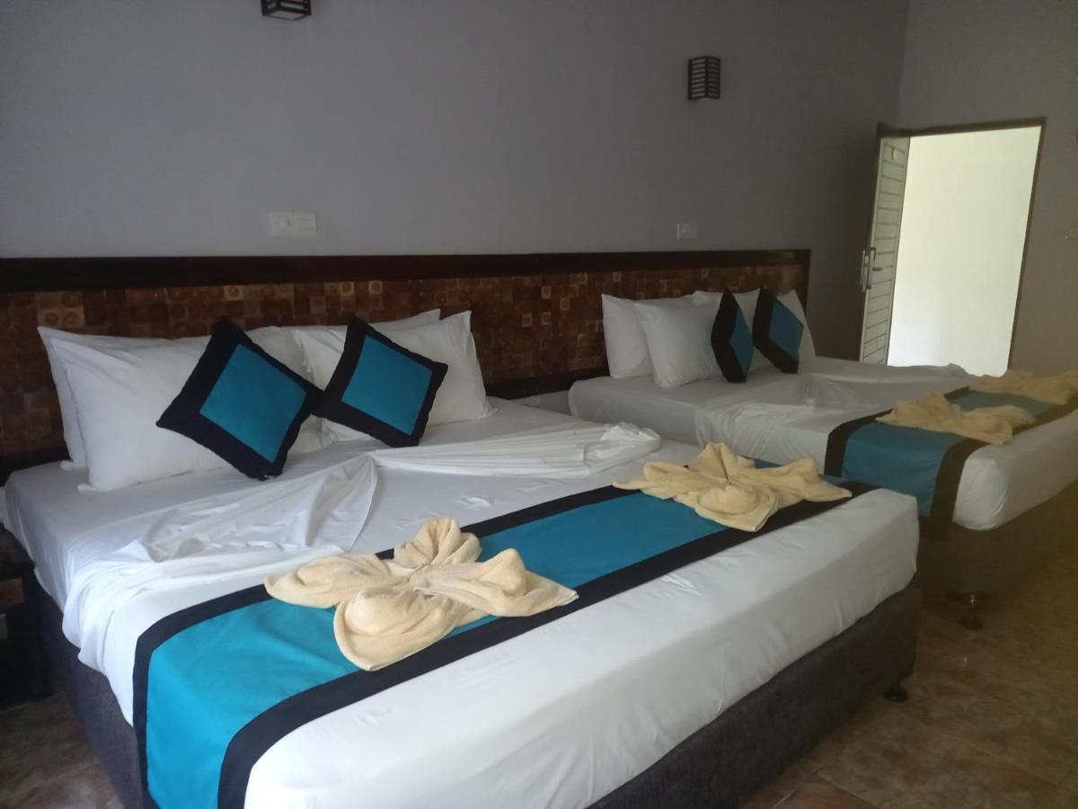 Blue Sand Beach Resort تريكونامالاي المظهر الخارجي الصورة