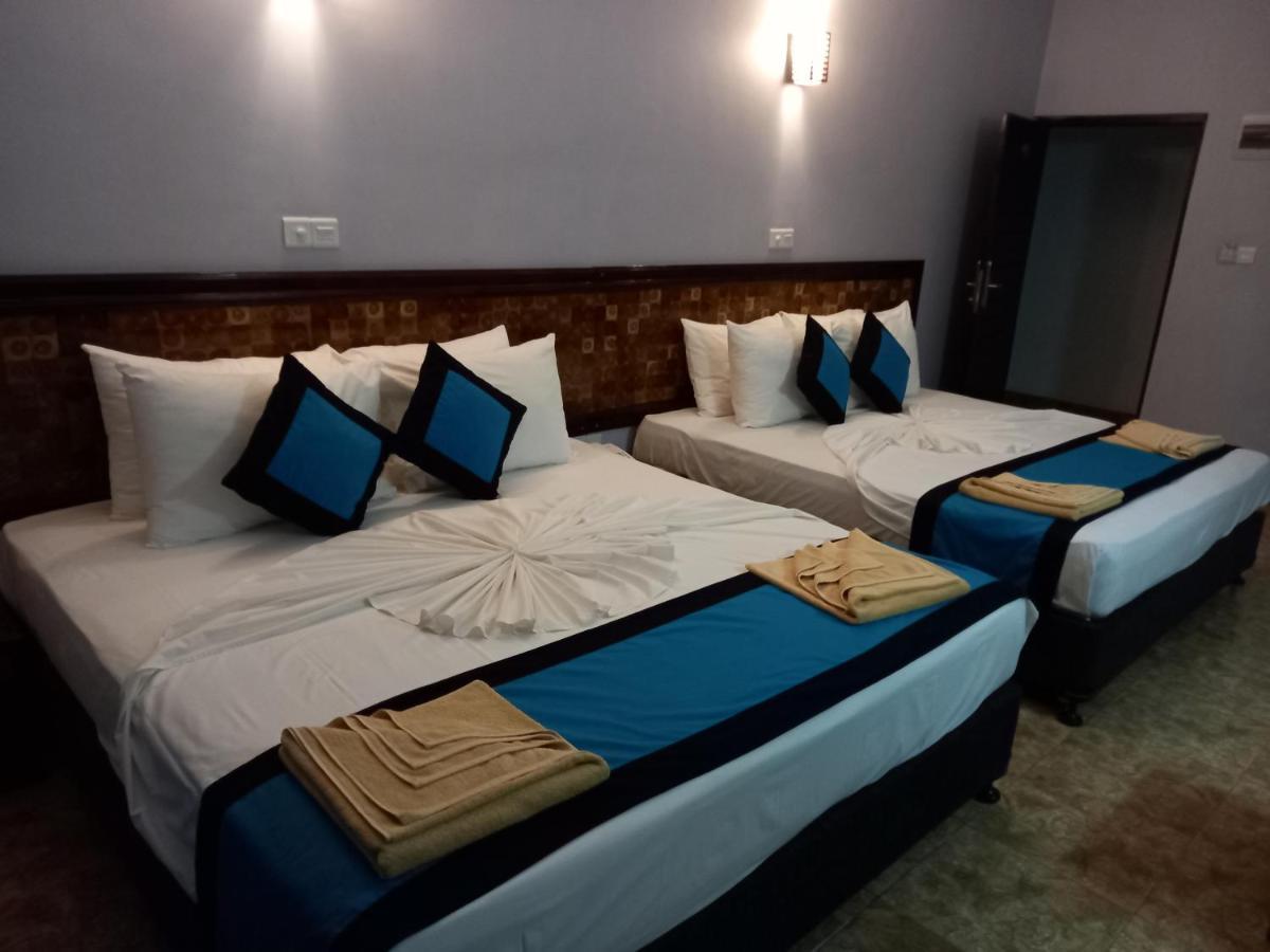 Blue Sand Beach Resort تريكونامالاي المظهر الخارجي الصورة