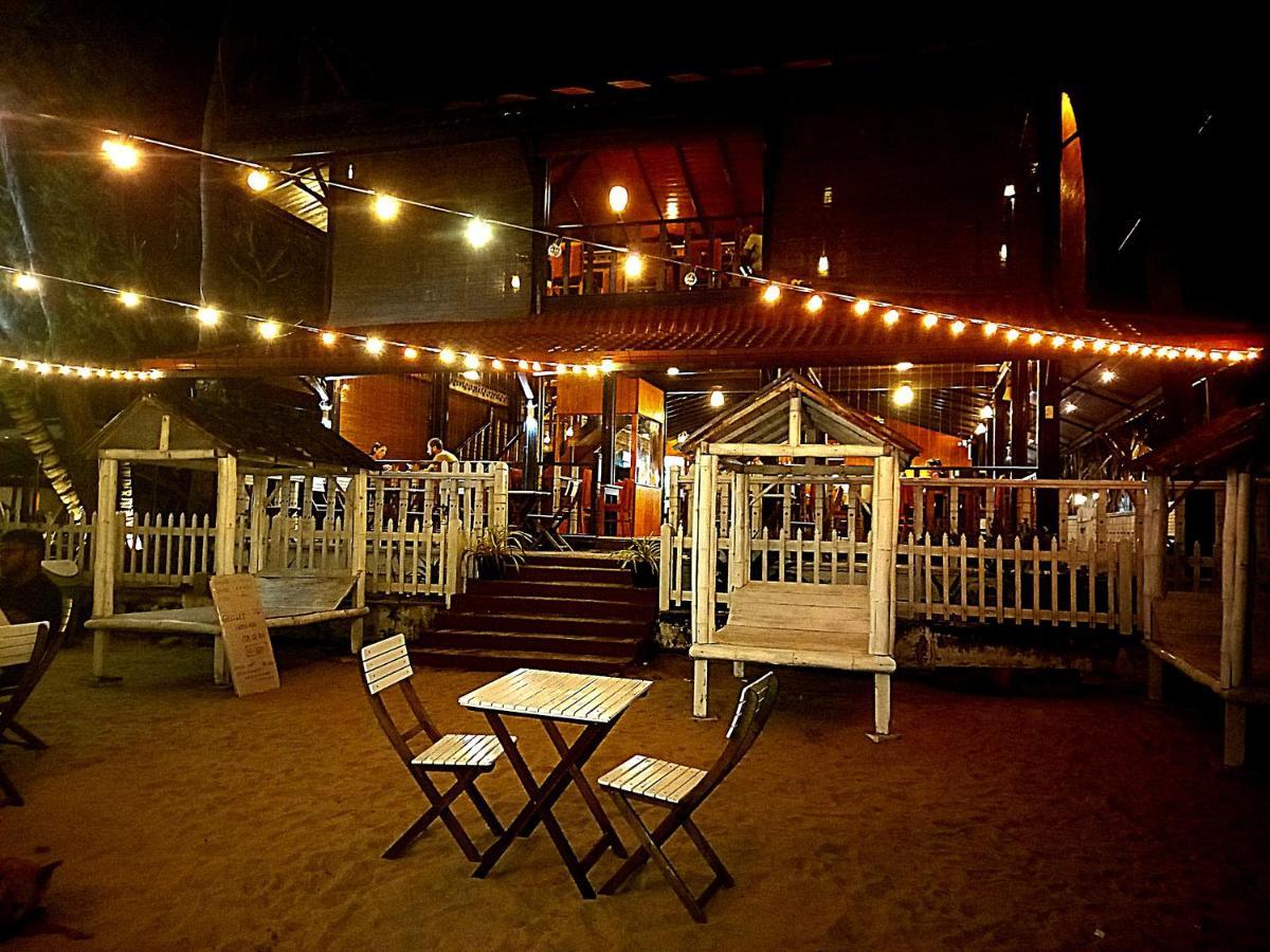 Blue Sand Beach Resort تريكونامالاي المظهر الخارجي الصورة