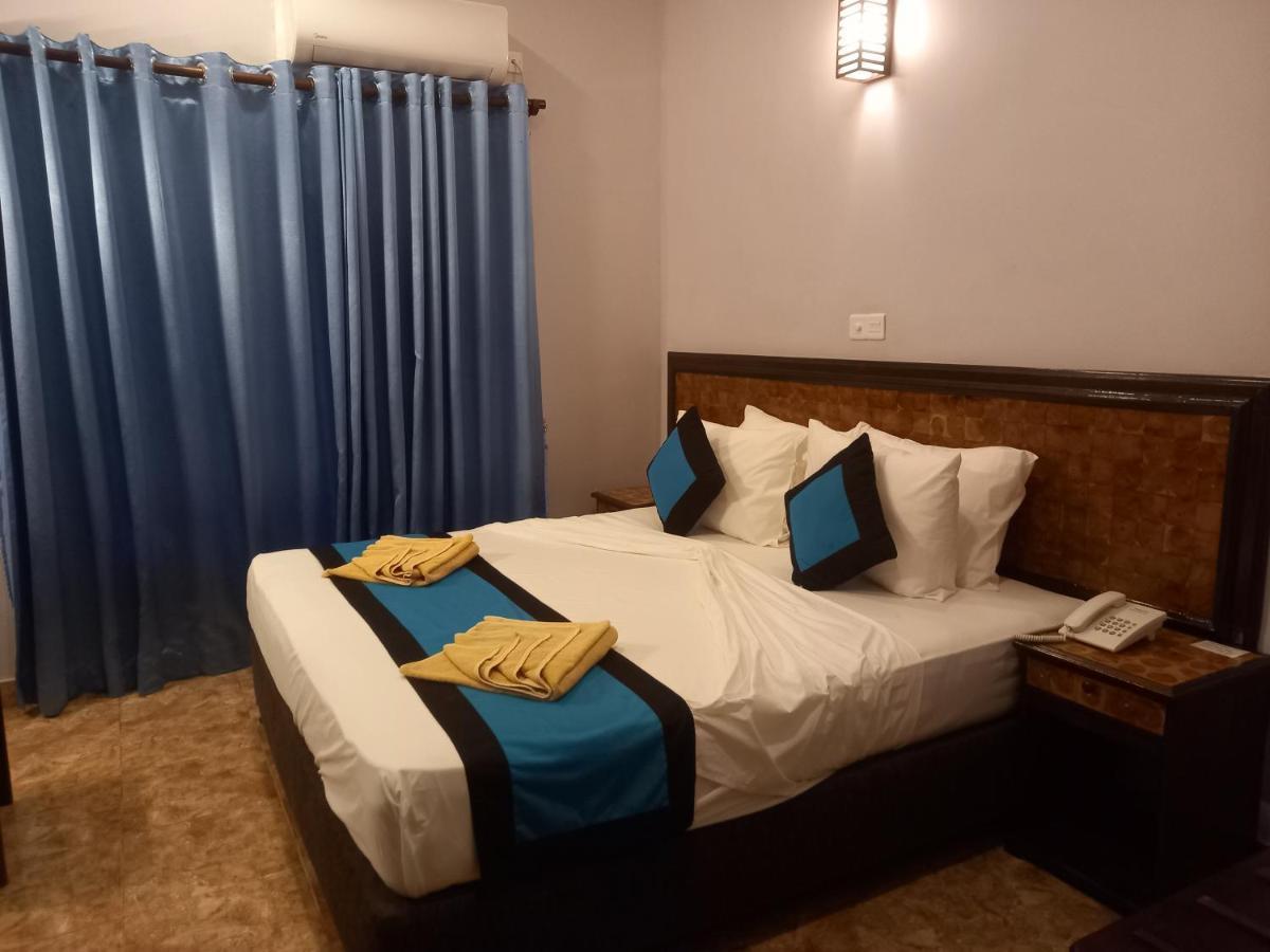 Blue Sand Beach Resort تريكونامالاي المظهر الخارجي الصورة