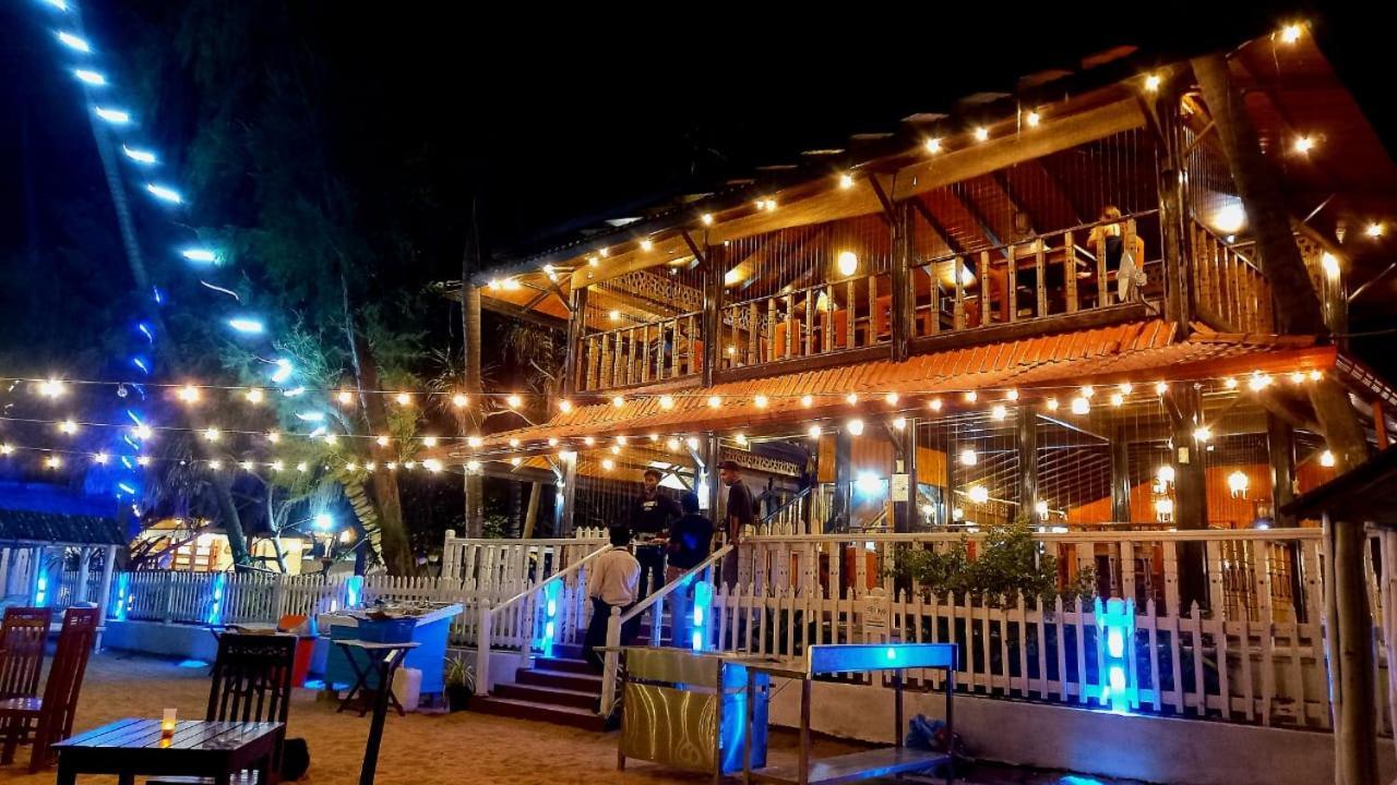 Blue Sand Beach Resort تريكونامالاي المظهر الخارجي الصورة